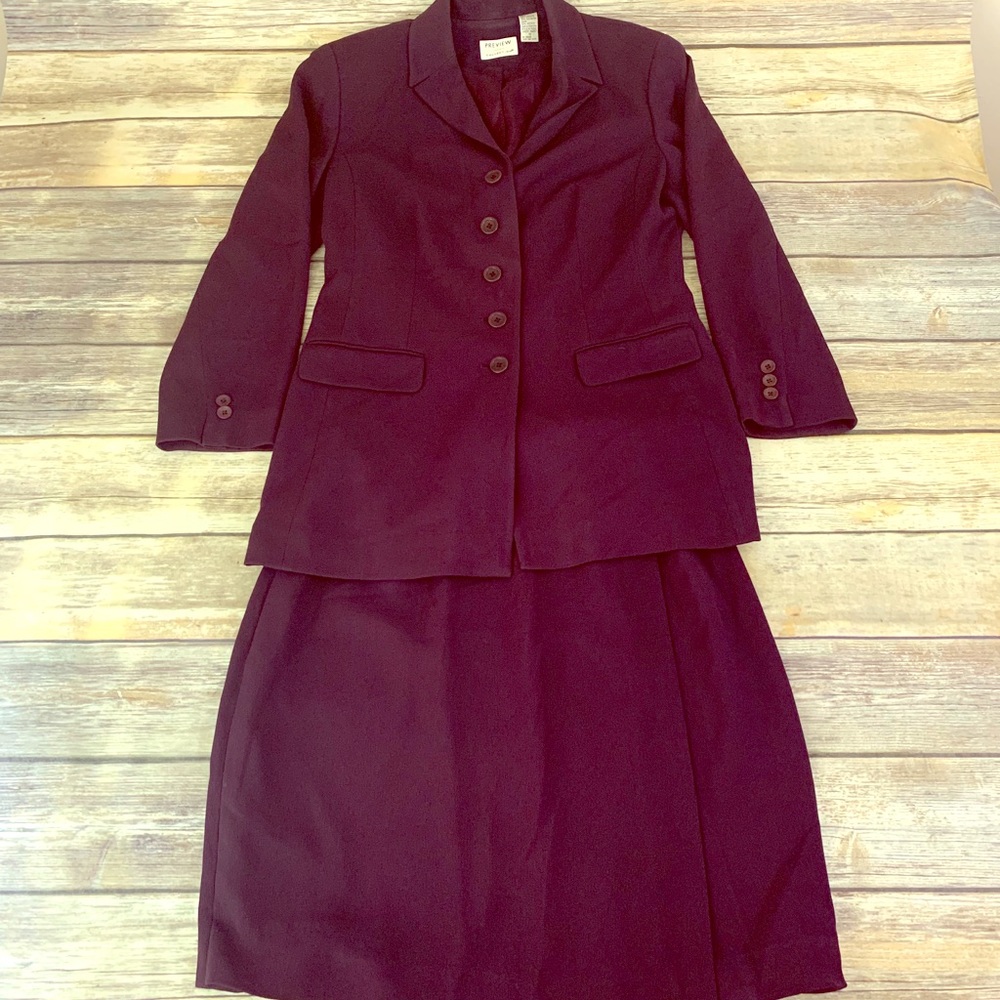 Preview Collection size medium jacket and skirt